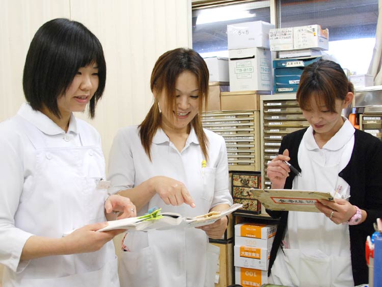 八潮病院のナースステーション