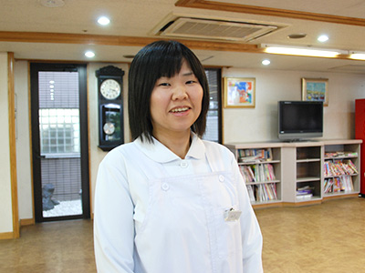 八潮病院のロビー