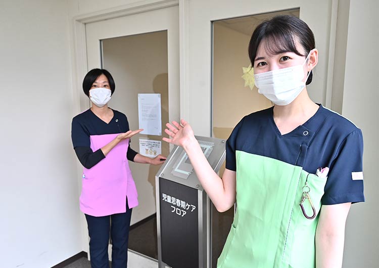 横浜カメリアホスピタルの児童思春期ストレスケア病棟 入口
