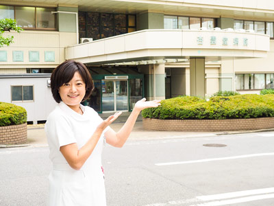杏雲堂病院の玄関