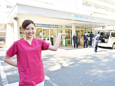 横浜旭中央総合病院の玄関