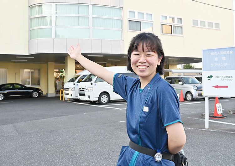 船橋ケアセンターの玄関