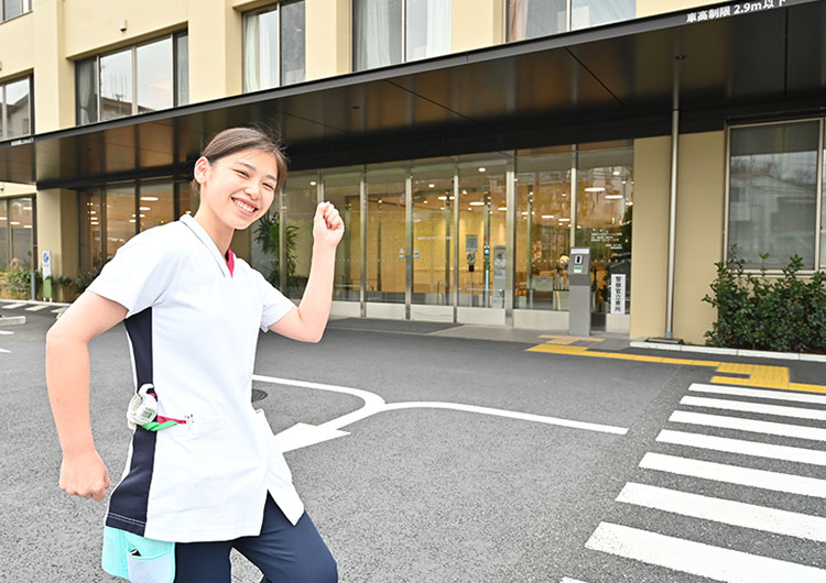 牧野リハビリテーション病院の玄関