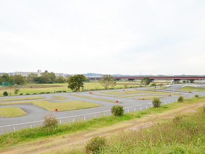ホスピア玉川の施設前の風景