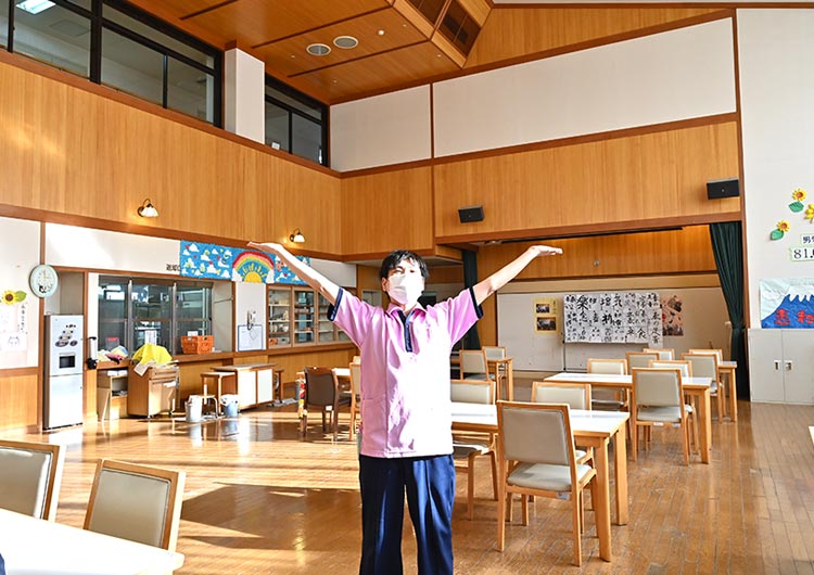 恵和園の養護老人ホーム 食堂