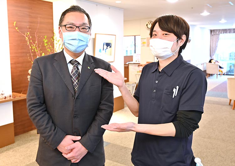 アイムス蓮根のロビー