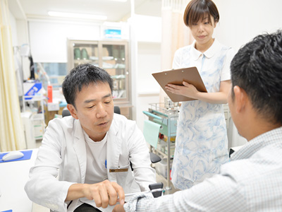 雨宮整形外科の外来診療室