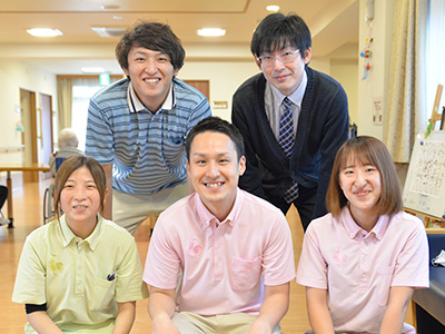 かわぐちロイヤルの園の玄関ロビー