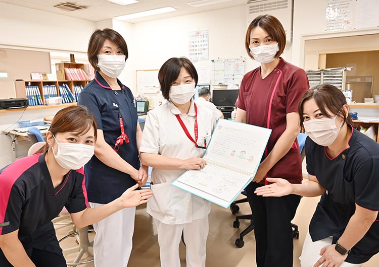 熊本循環器科病院のスタッフステーション