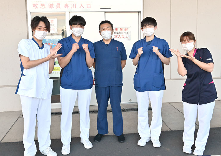 東埼玉総合病院の救急入口