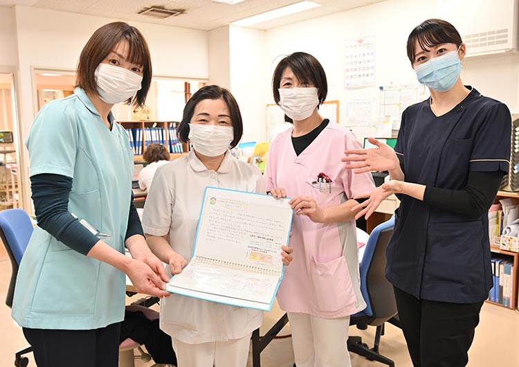 熊本循環器科病院のスタッフステーション