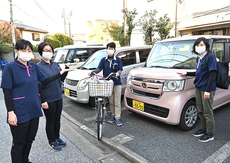 訪問看護ステーション  茜（あかね）の駐車場