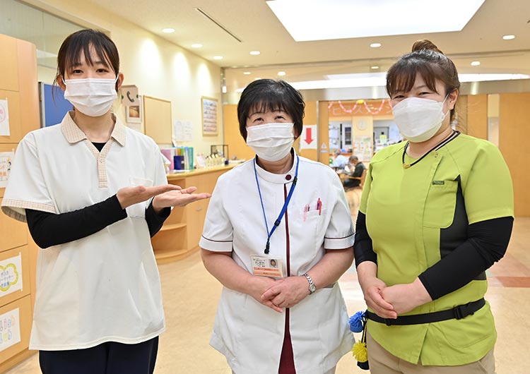 春日部ロイヤルケアセンターの廊下