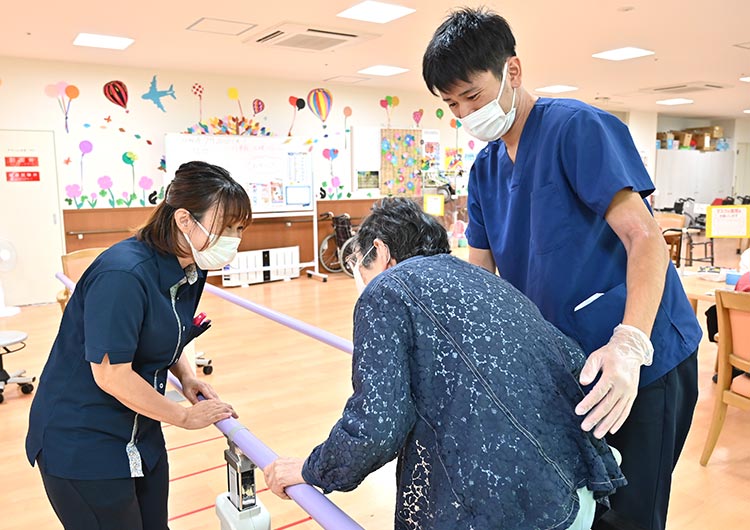 夢眠やまざくらのリハビリテーションフロア