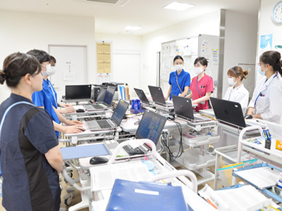 武蔵嵐山病院のスタッフステーション