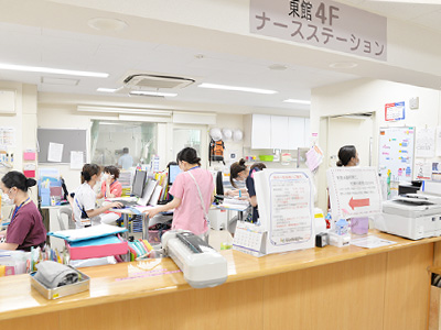 横浜新都市脳神経外科病院のナースステーション