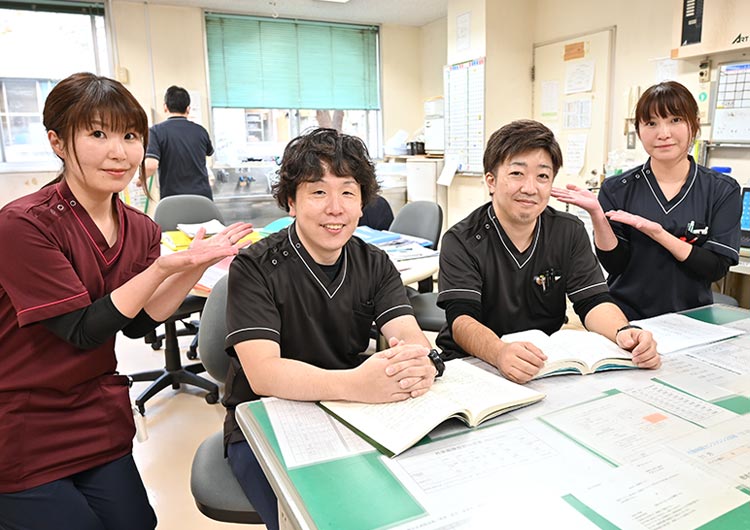 多摩中央病院のナースステーション