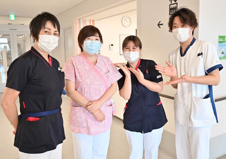 東埼玉総合病院の廊下
