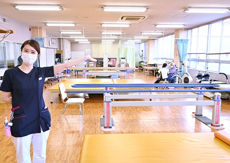 旭ヶ丘病院のリハビリテーション室