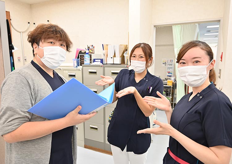 桜ヶ丘記念病院のナースステーション