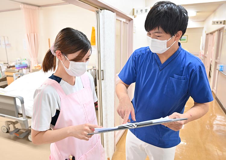 扇大橋病院の廊下