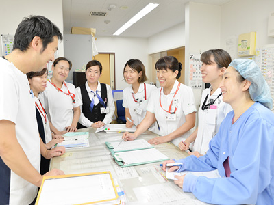 苑田会人工関節センター病院のナースステーション