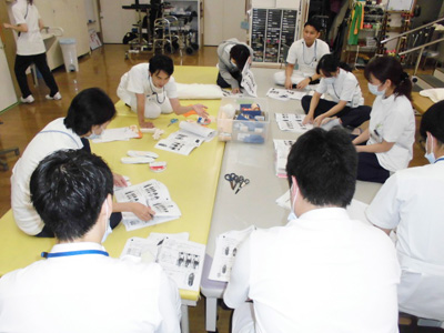 大田病院 リハビリテーション科の院内研修の様子