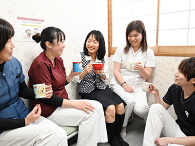 多摩中央病院の休憩室