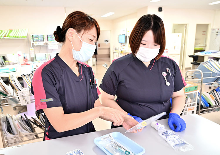 狭山神経内科病院のスタッフステーション