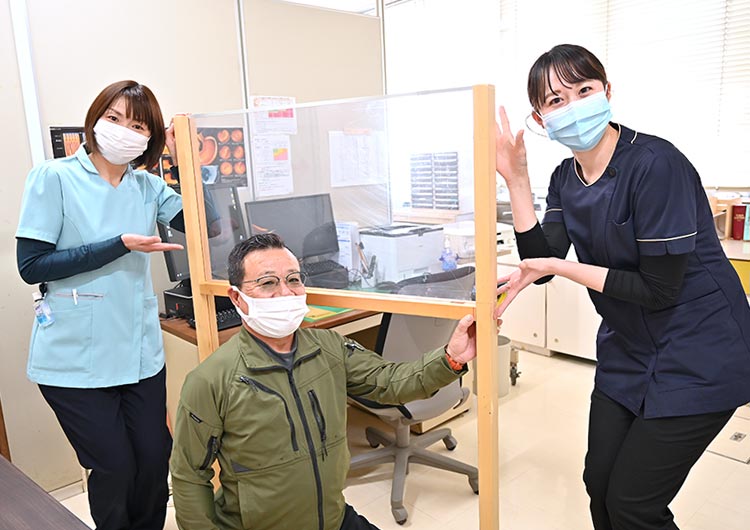 熊本循環器科病院の外来診察室