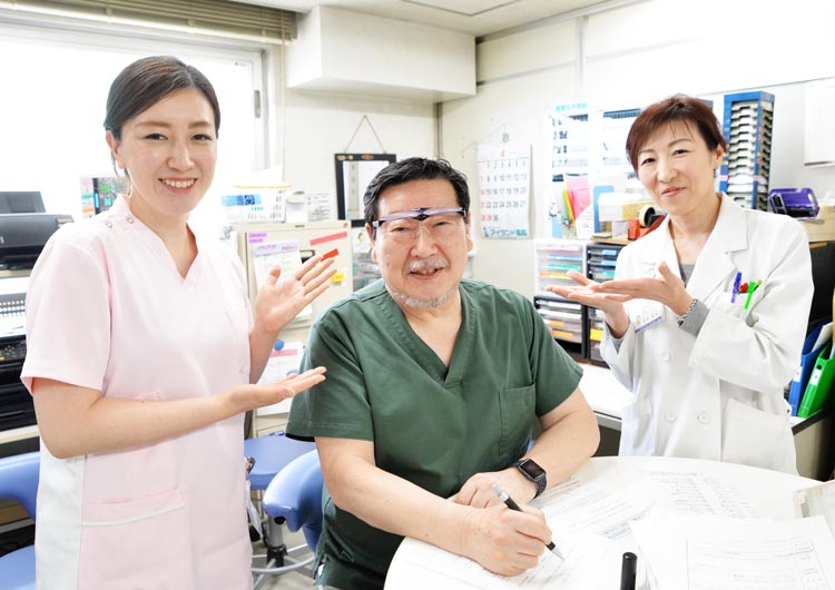 白報会王子病院のナースステーション