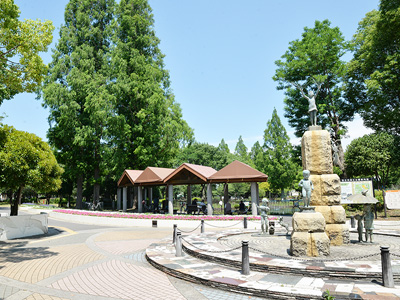 ガーデンフィールズ竹の塚の近隣の公園
