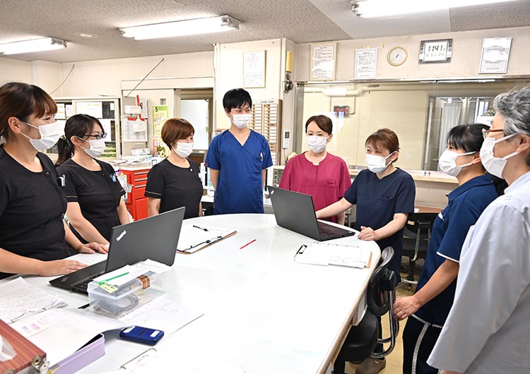 和田内科病院の病棟のスタッフステーション