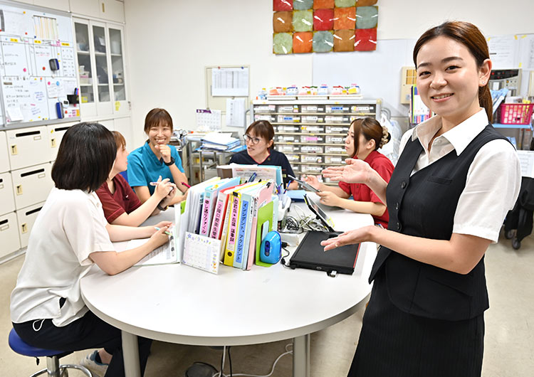 富士中央ケアセンターのスタッフステーション