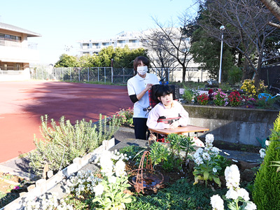 島田療育センターのグラウンド