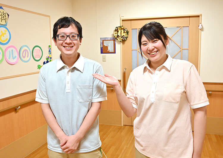 さかどロイヤルの園の廊下
