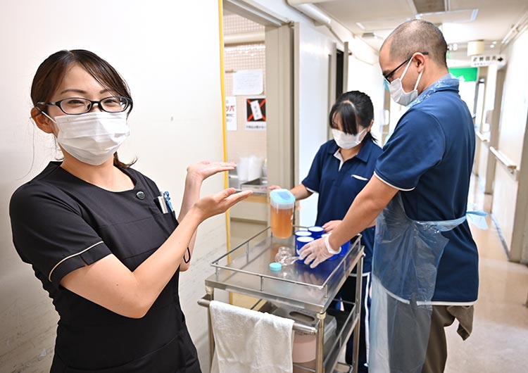 和田内科病院の病室前