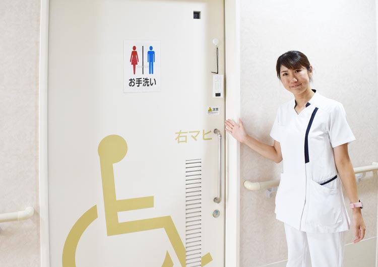 東船橋病院の片麻痺の患者様用トイレ