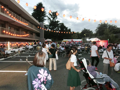 かわぐちロイヤルの園の夏祭りの写真