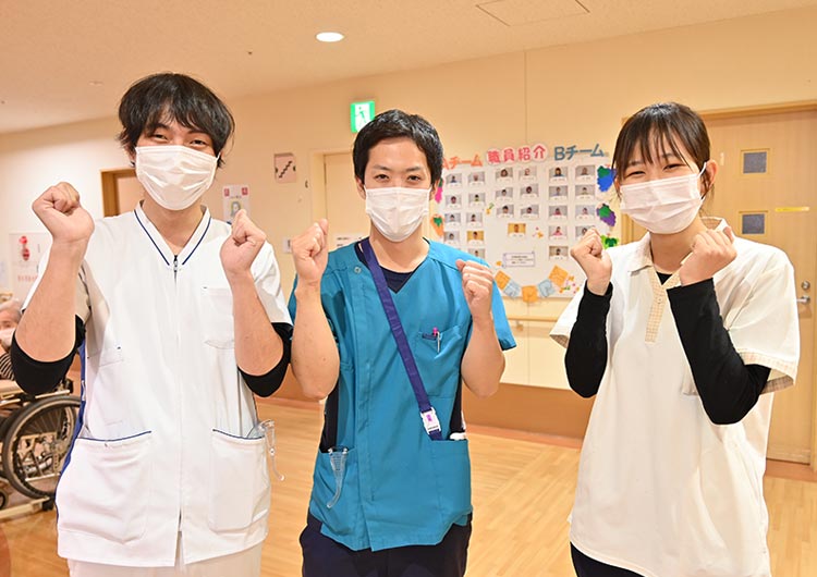 春日部ロイヤルケアセンターの廊下