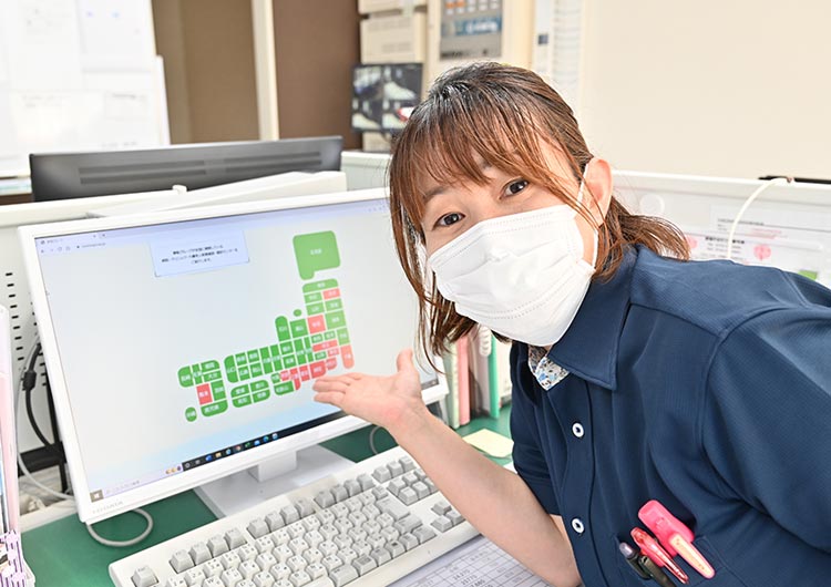 夢眠やまざくらの事務室
