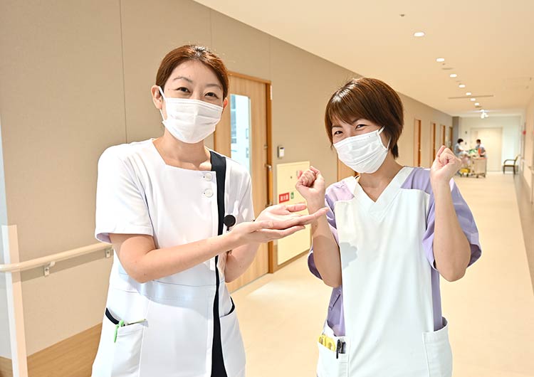 夢眠ホスピタルさいたま(旧称・至誠堂 冨田病院)の廊下