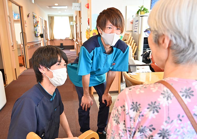 一人ひとりの利用者様とじっくり向き合いながら、幅広い介護経験を積みたい方にピッタリな職場です。