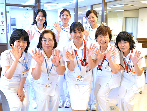 長い歴史の中で慢性期・終末期医療に特化し、<br>入院生活を豊かに彩る取り組みを大切に。