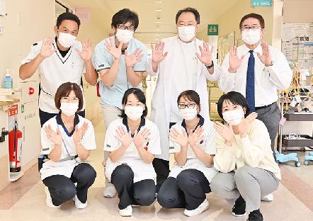 年間休日120日以上で、残業ほぼゼロの療養型病院。魅力的な福利厚生や子育てサポートも整っています。