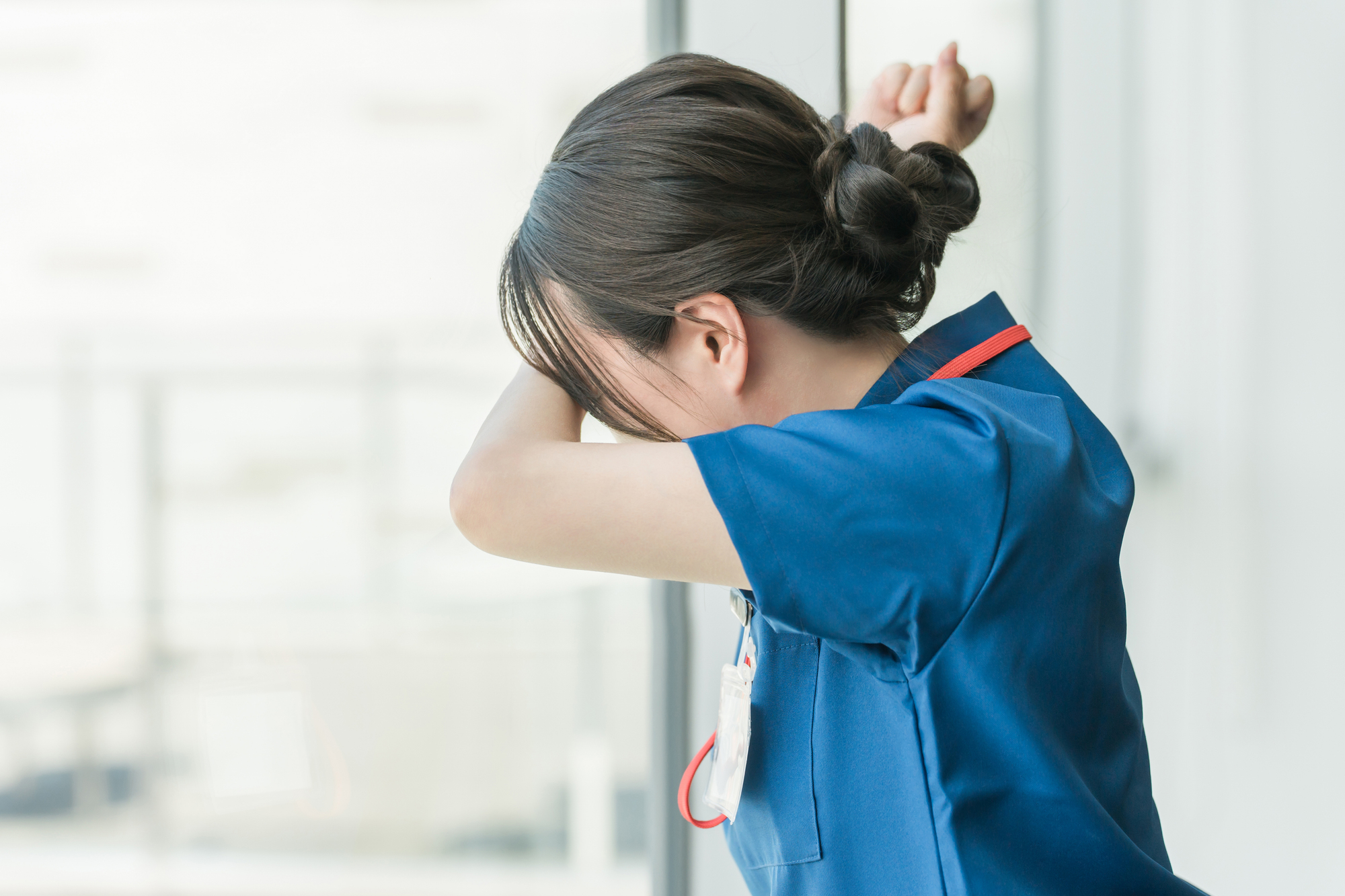 「転職してよかった」は本当？看護師の転職、後悔しないための全知識