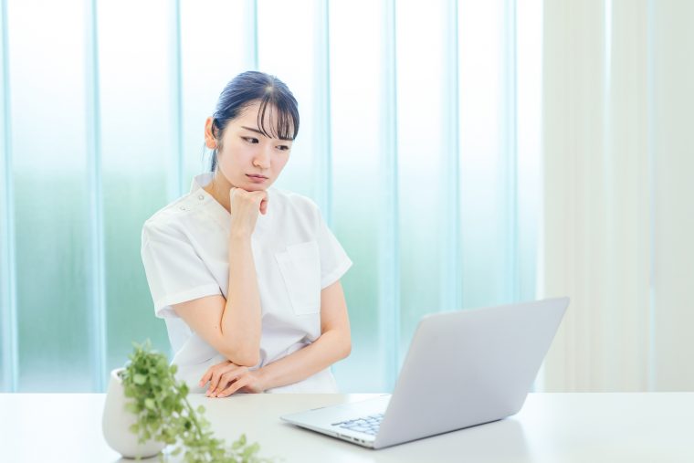 看護師が転職で後悔する4つの理由と具体的な対策