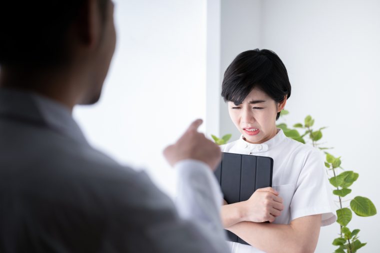 看護師を「やめたい」と思うのはどんな時？